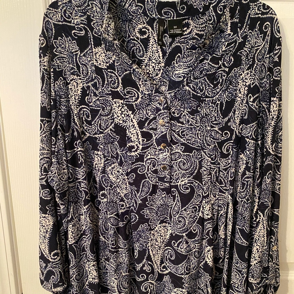 Women’s plus size tunic blouse